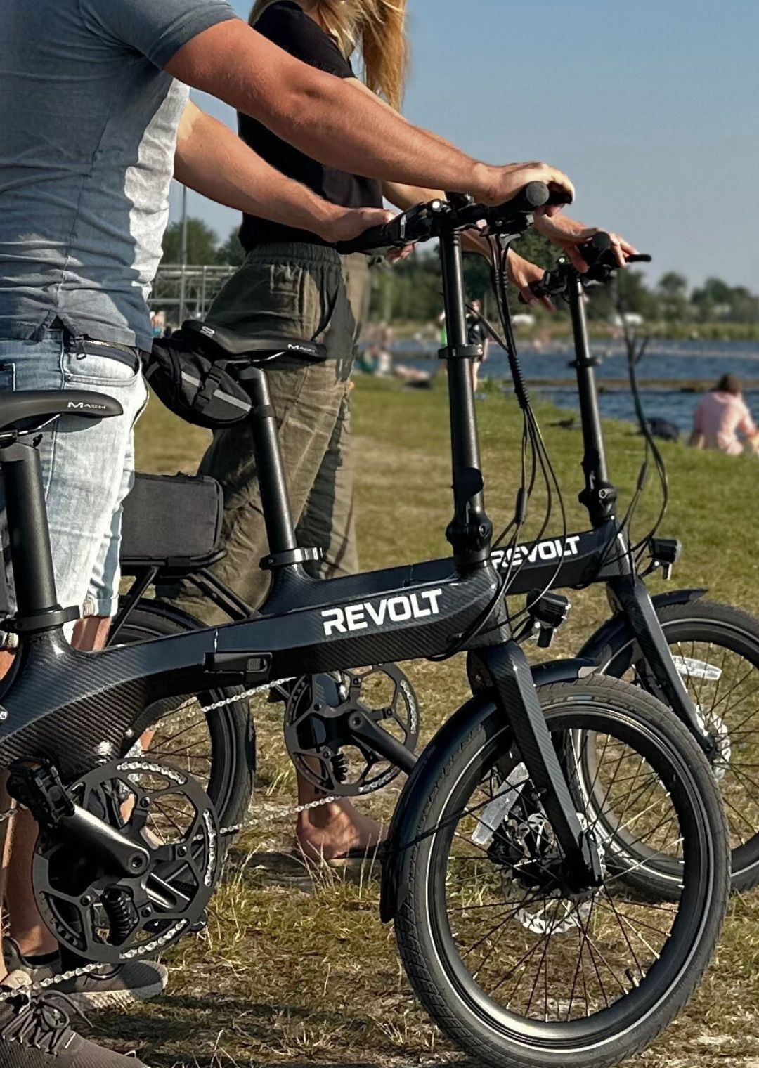 Revolt Carbon Fiber Folding E-Bike Couple Revolt Carbon Fiber Folding E-Bike Couple