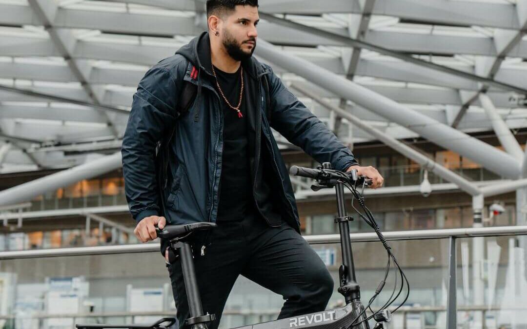 E-Bike Pedal Assist vs. Throttle: Which is the Best?