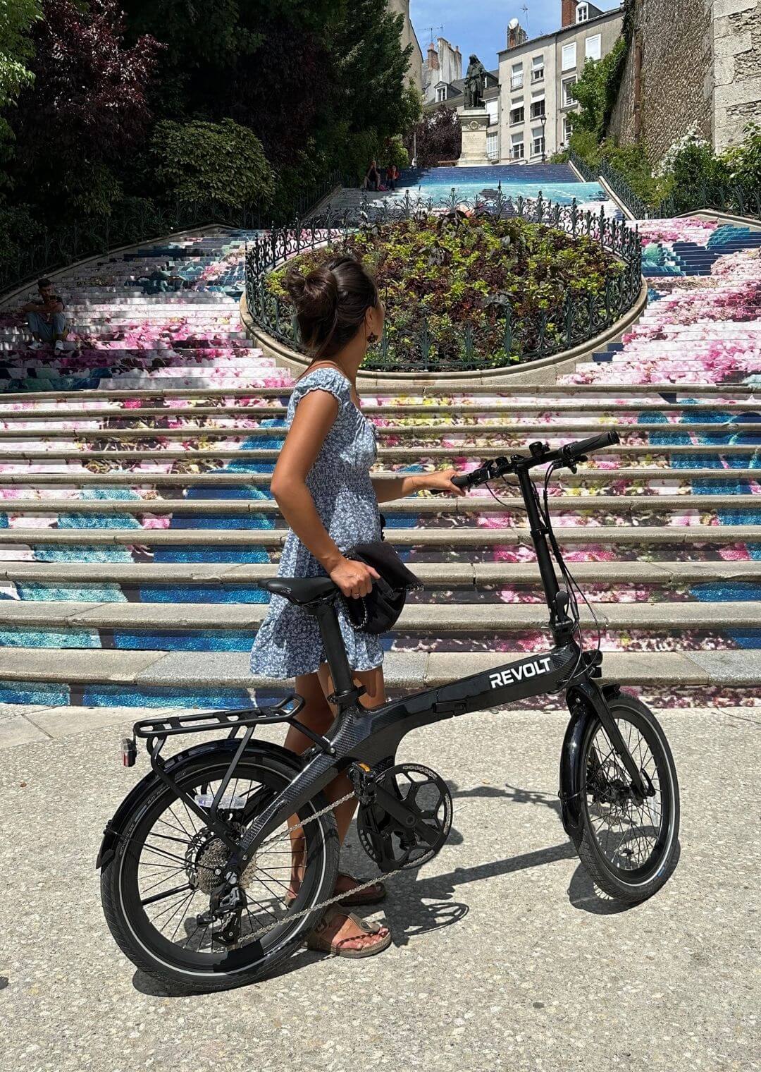 Details of Carbon Fiber Electric Bikes