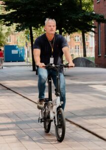 Revolt Carbon Fiber Male Road