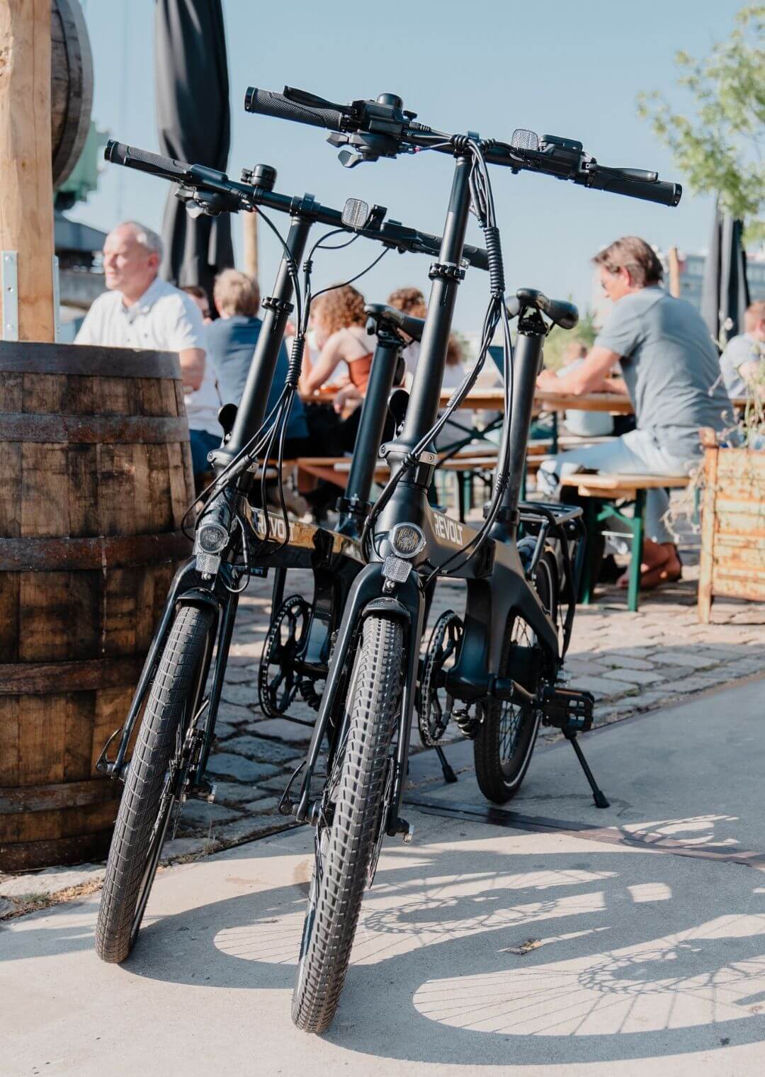 Electric Bike vs Traditional Bike – Advantages, Specs, and Trend