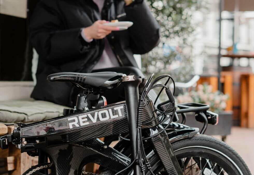 Quality performance premium folding e-bike