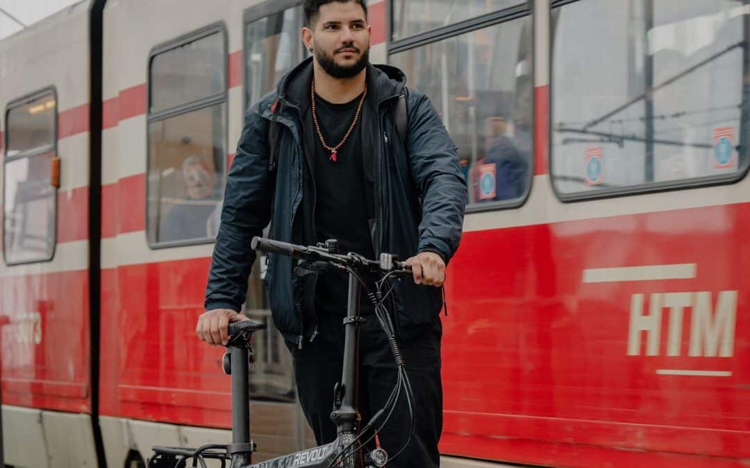 Affordable E-Bike Purchase for Self-Employed Professionals with Revolt Bikes