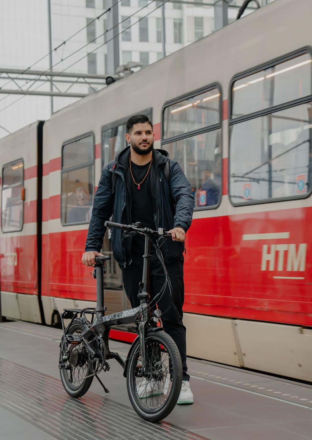 Betaalbare E-bike aankoop voor zelfstandige professionals met Revolt Bikes